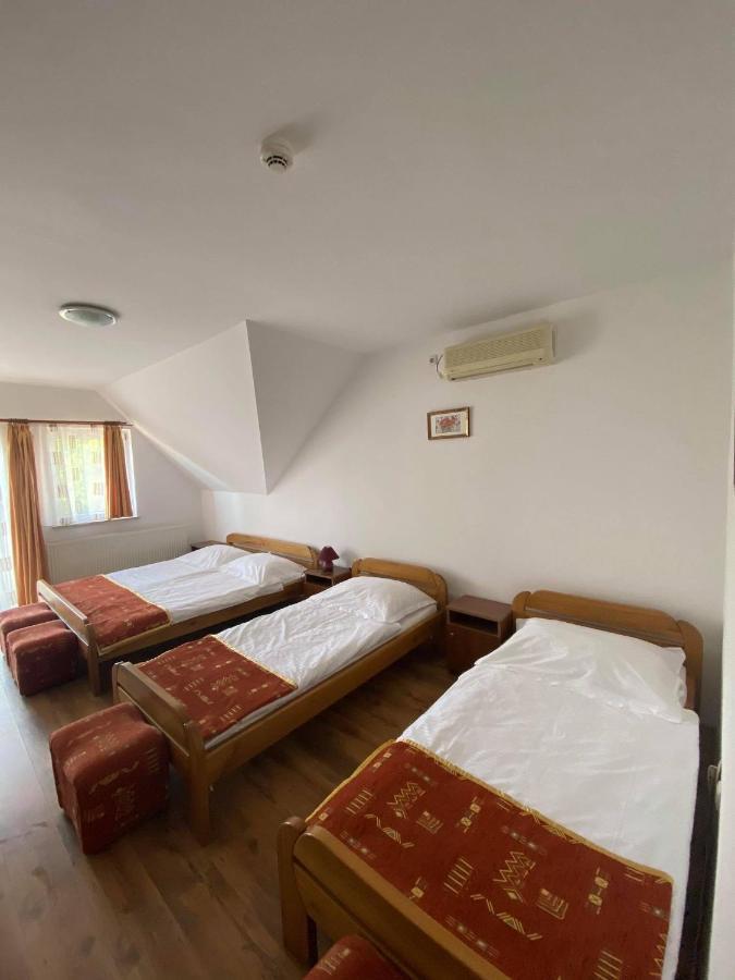 Naphaz Panzio Bed and Breakfast Tiszafüred Εξωτερικό φωτογραφία